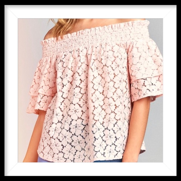 Women’s Off the Shoulders Smocked Lace Top - Picture 3 of 7